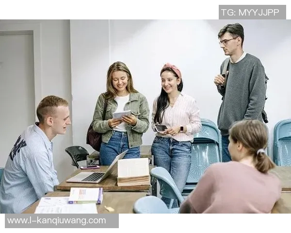 运动新闻波斯光荣与纽卡斯尔精彩对决直播全程回顾与分析